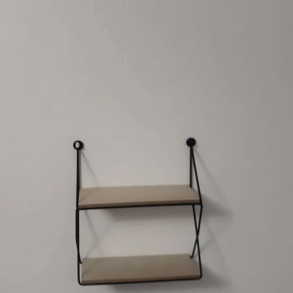 Shelf - Picture 1 of 1